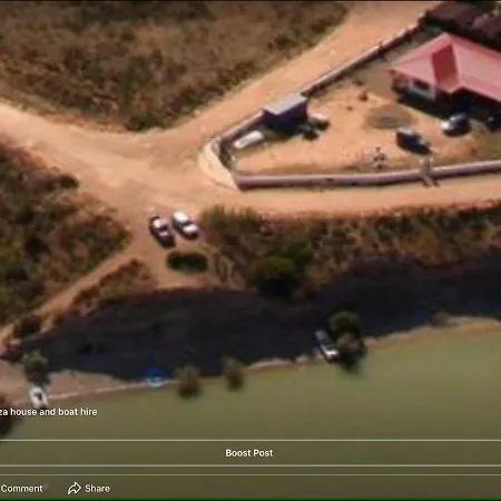 Casa Peninsula 1 Каспе